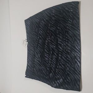 Express stretch black zebra metallic skirt size 0 NWT